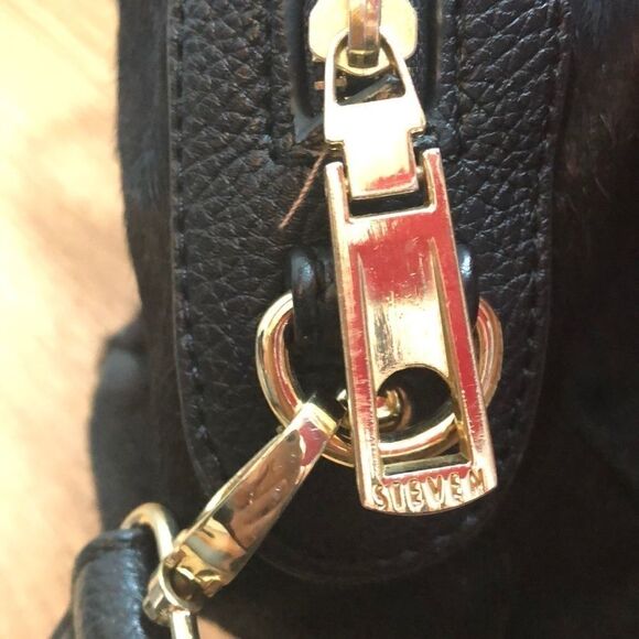 Steven Black faux fur purse. - Picture 4 of 12